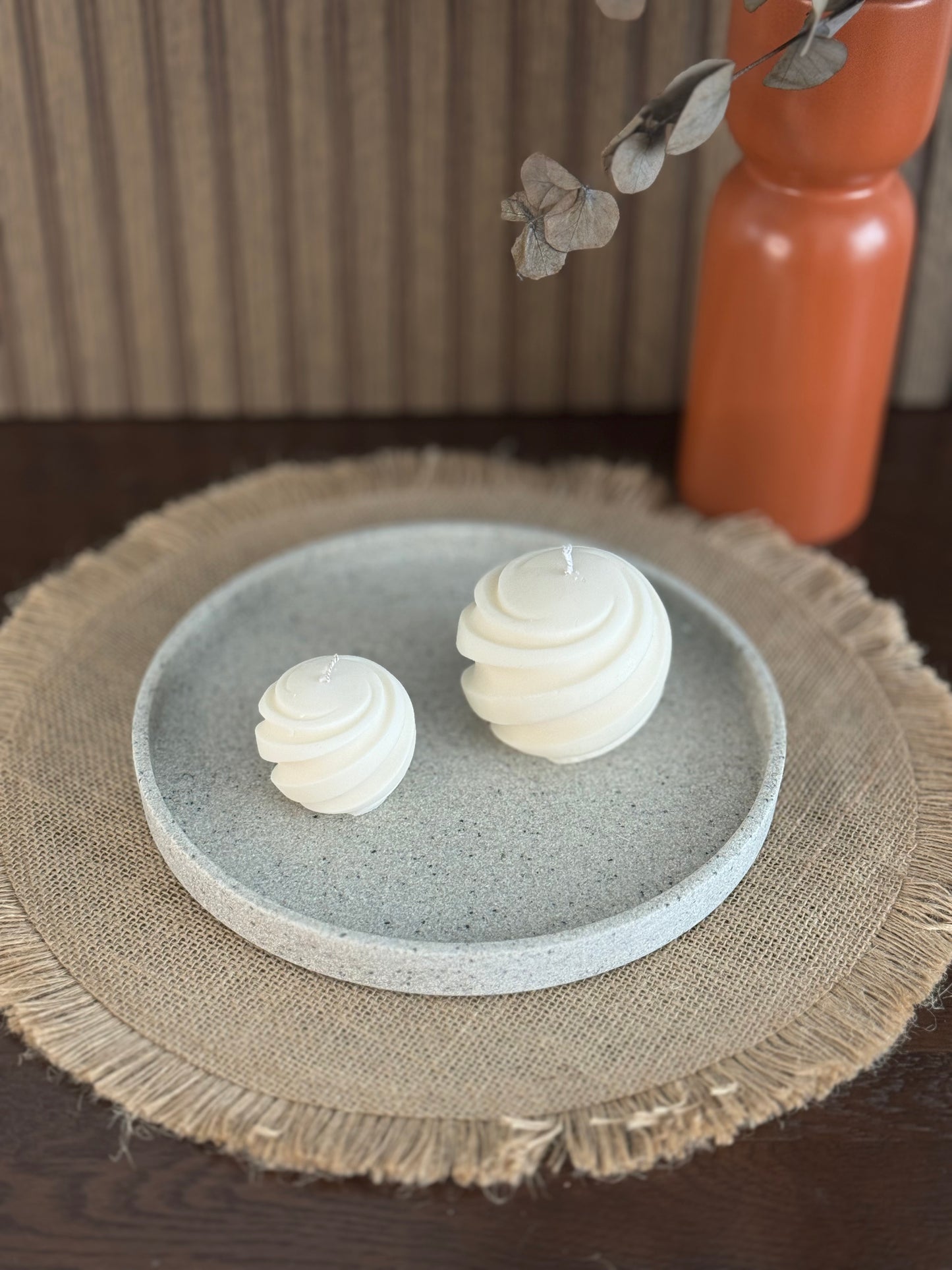 Set of 2 Decorative Swirl Candles